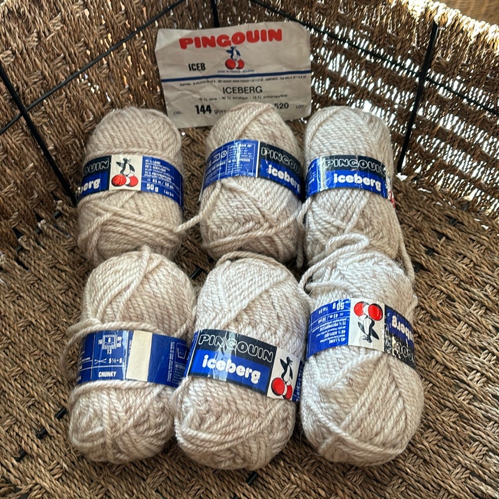 Pingouin "Iceberg" Yarn/Heather Beige/Lot of 6